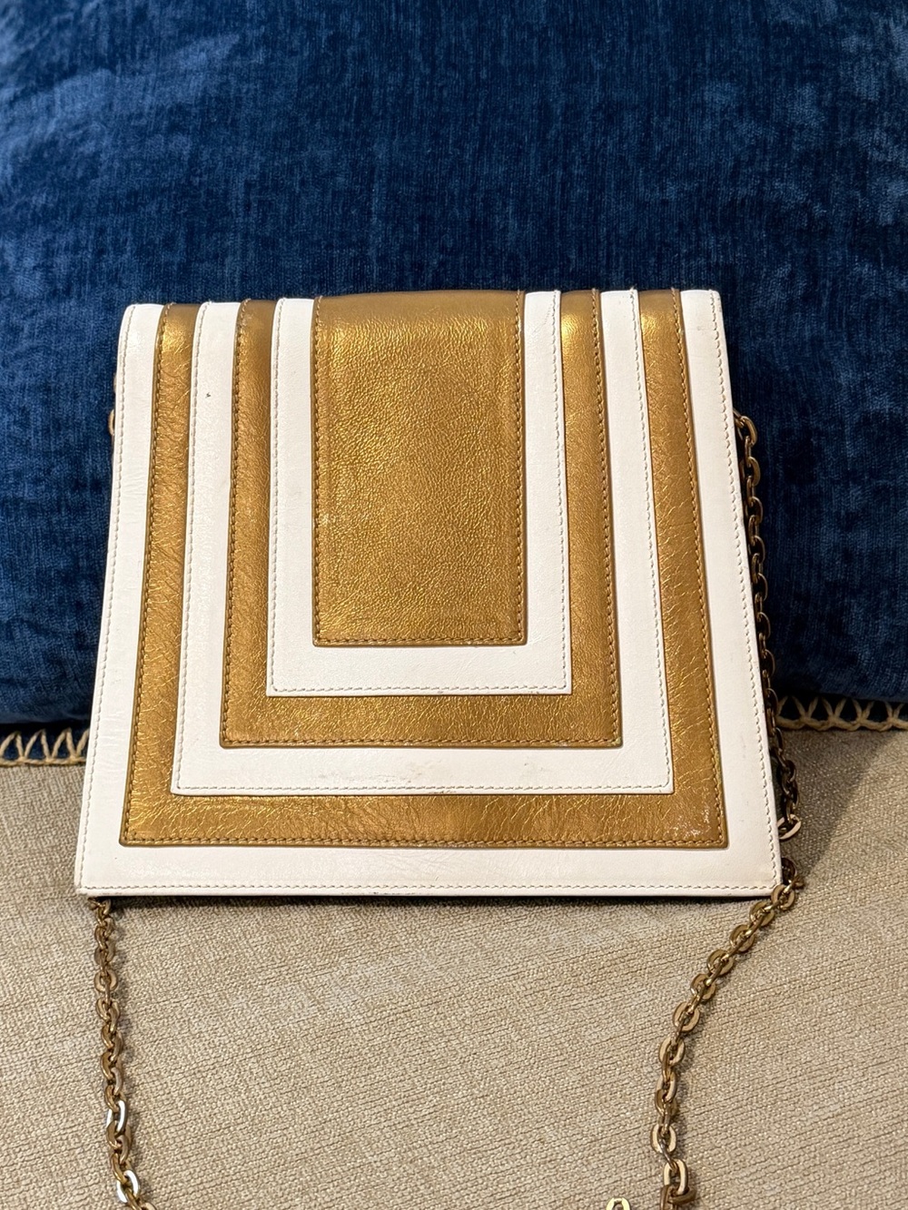 Rare Vintage 1990’s Valentino Garavani Gold & White Layered Leather Crossbody